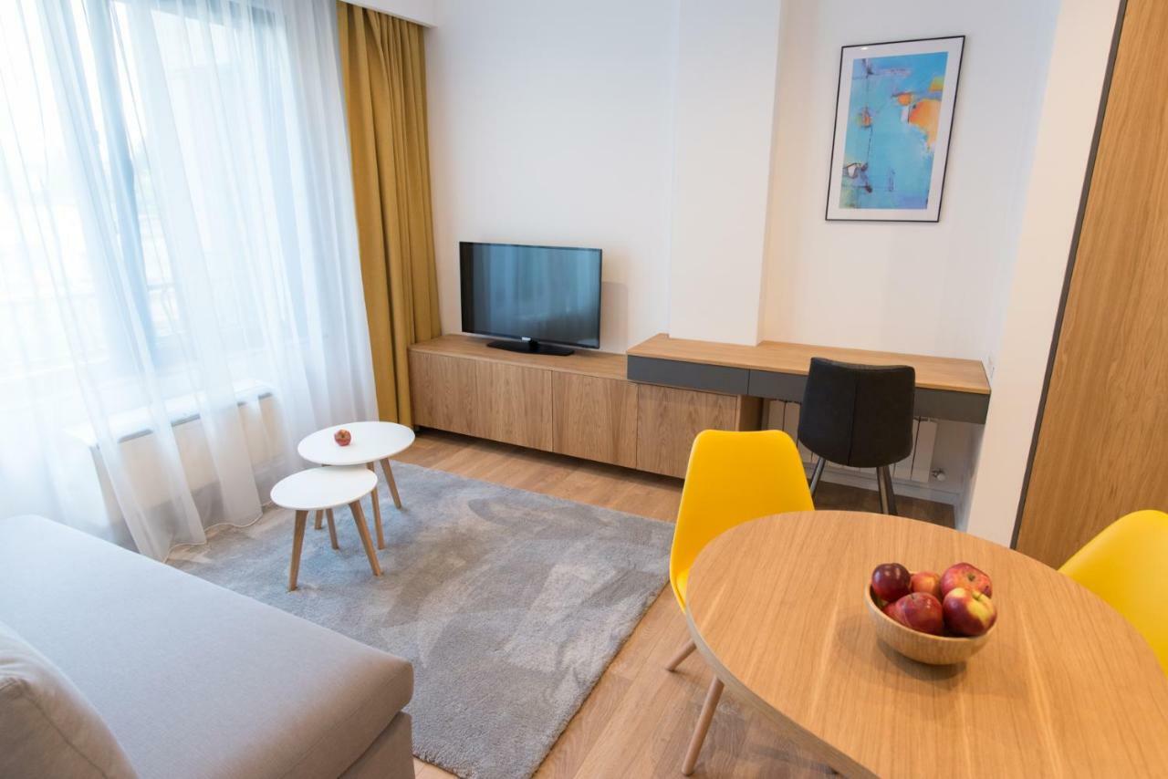 Arbans Elegant Apartment In The City Center Бухарест Экстерьер фото