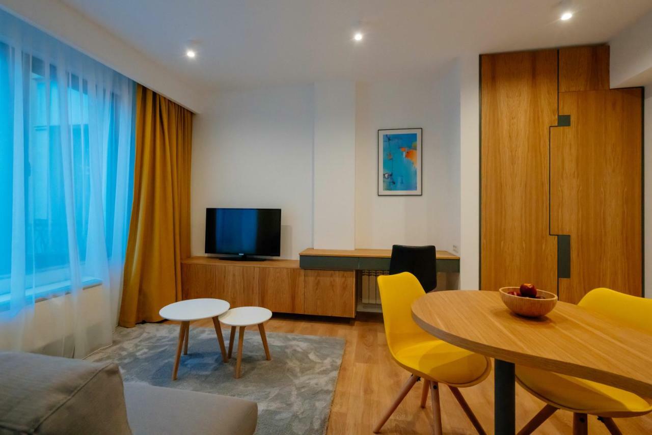 Arbans Elegant Apartment In The City Center Бухарест Экстерьер фото